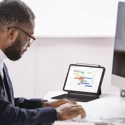 iPad Pro 11' - Coque Magnétique SATECHI en Cuir Végétalien