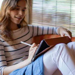 iPad Air 11' (2024) | Étui Folio UNIQ Ryze 360