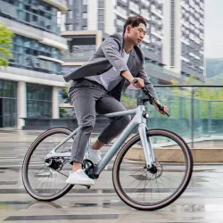 Vélo Électrique FIIDO Air en Fibre de Carbone