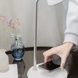 Lampe LED PROOVE Modern avec Chargeur Induction