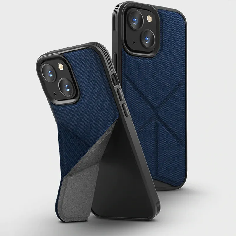 Coque UNIQ Transforma pour iPhone 13 Coque UNIQ Transforma pour iPhone 13