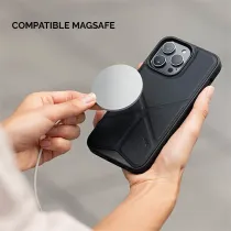 Coque UNIQ Transforma pour iPhone 13