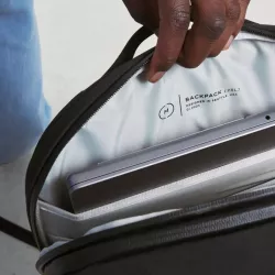 Sac à dos MOMENT Everything Backpack en Nylon Ripstop 420D