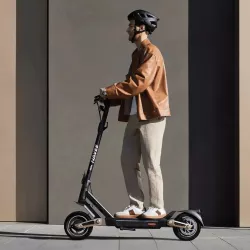 NAVEE ST3 Pro – Trottinette électrique puissante et connectée