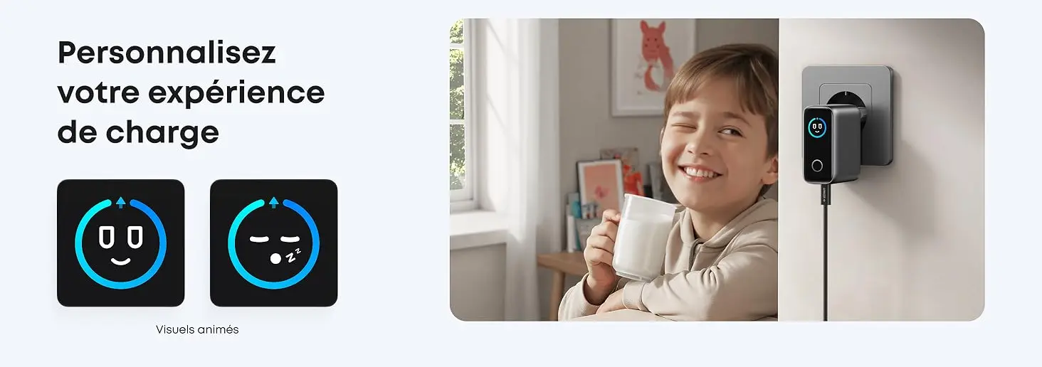 Personnalisez votre expérience de charge - Écran intelligent du chargeur Anker affichant des visuels animés et ludiques (smileys et icônes de statut de veille) en situation d'utilisation à la maison