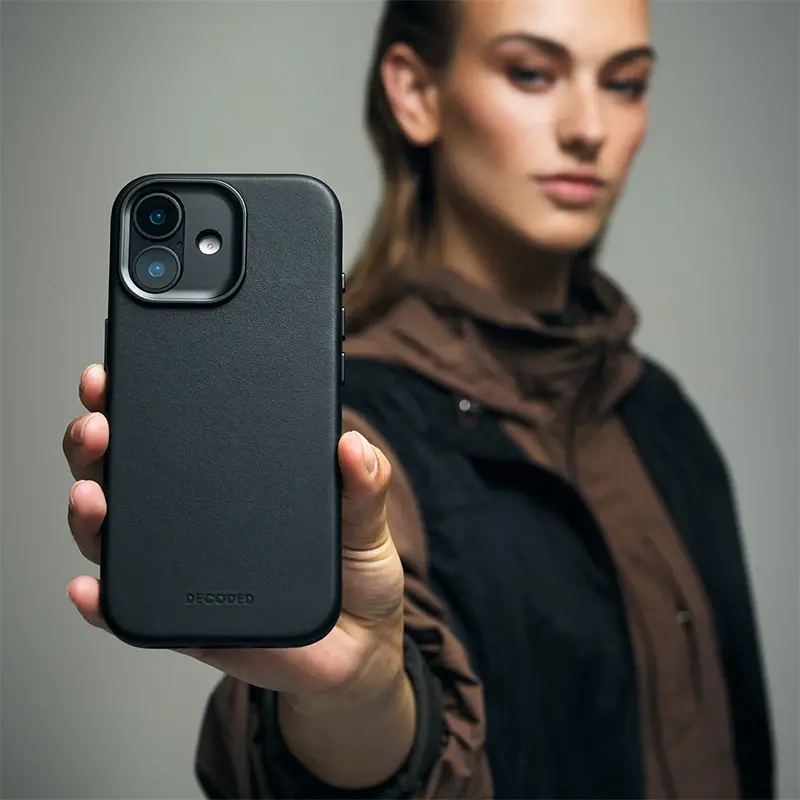 Coque MagSafe DECODED Leather Case pour iPhone 17