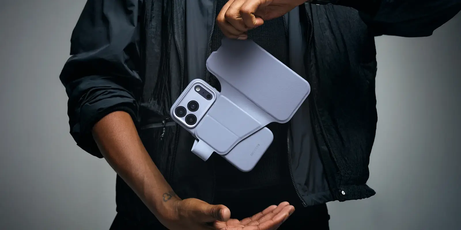 Étui Folio DECODED Silicone Detachable Wallet pour iPhone 17 Pro