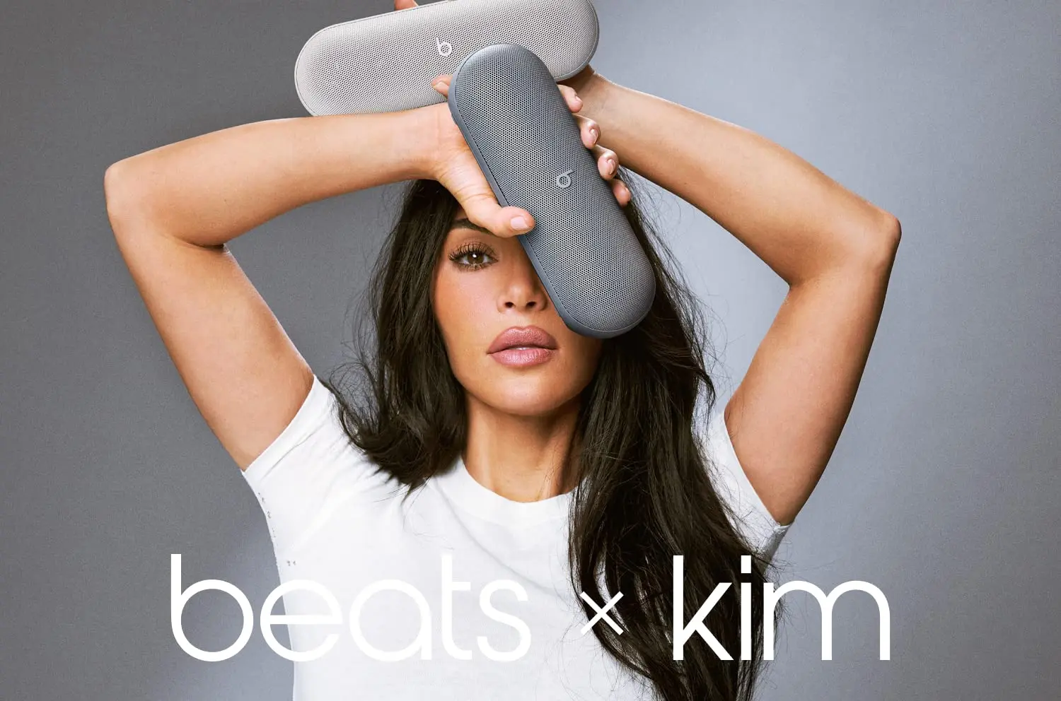 Enceinte Beats Pill Kim Kardashian Edition au design premium et minimaliste