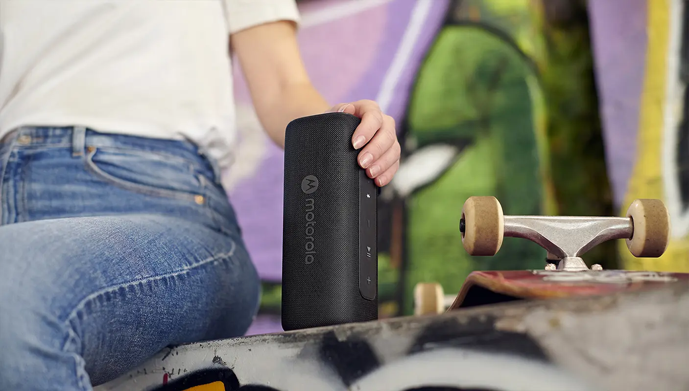 Enceinte Bluetooth MOTOROLA Rokr 600 Noire - Ambiance urbaine