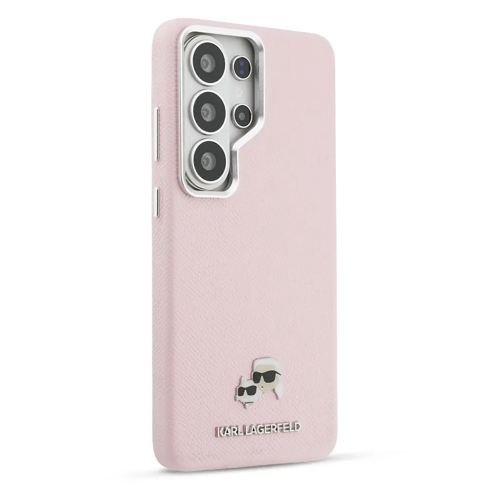 Coque MagSafe KARL LAGERFELD avec Pins Karl & Choupette sur Texture Saffiano pour Galaxy S26 Ultra - Coloris rose vue de 3 quart avant 