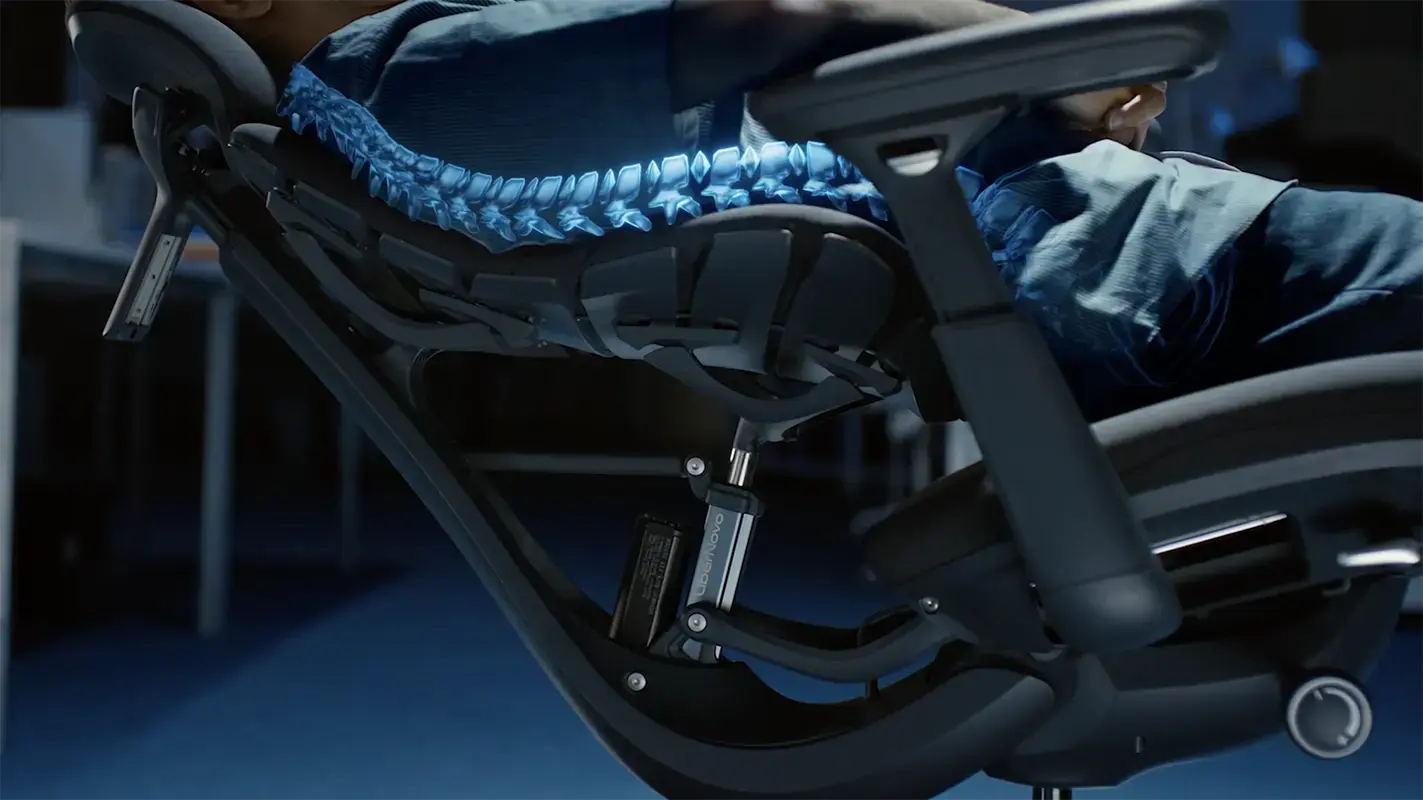 Fonction OmniStretch de la chaise ergonomique LiberNovo Omni 45