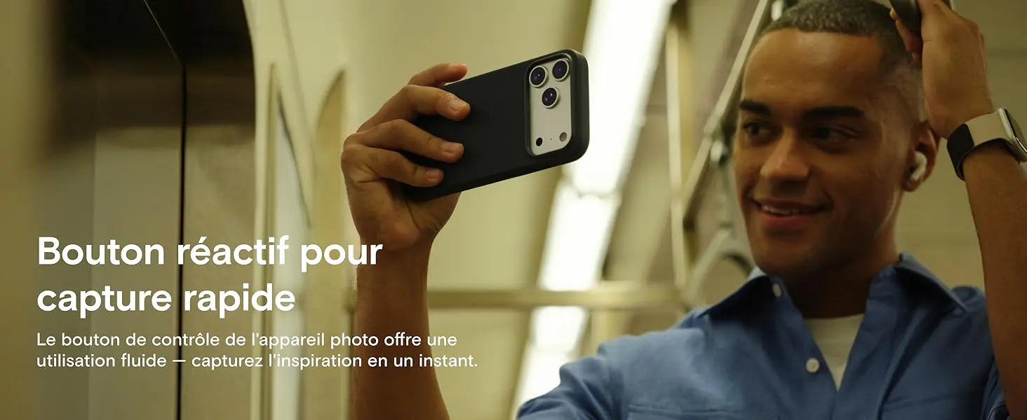 Démonstration du bouton réactif pour capture rapide sur la coque MOFT Snap MOVAS pour iPhone 17 Pro Max, montrant l'utilisation fluide du bouton de contrôle de l'appareil photo pour capturer l'inspiration en un instant dans les transports