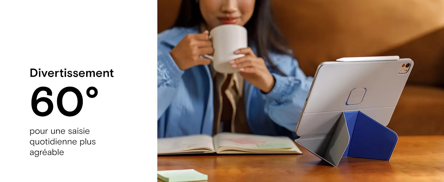 Position de divertissement inclinée à 60 degrés avec l'étui MOFT Dynamic Folio pour iPad offrant un angle parfait et confortable pour une saisie quotidienne ou la lecture de contenus sur une table.