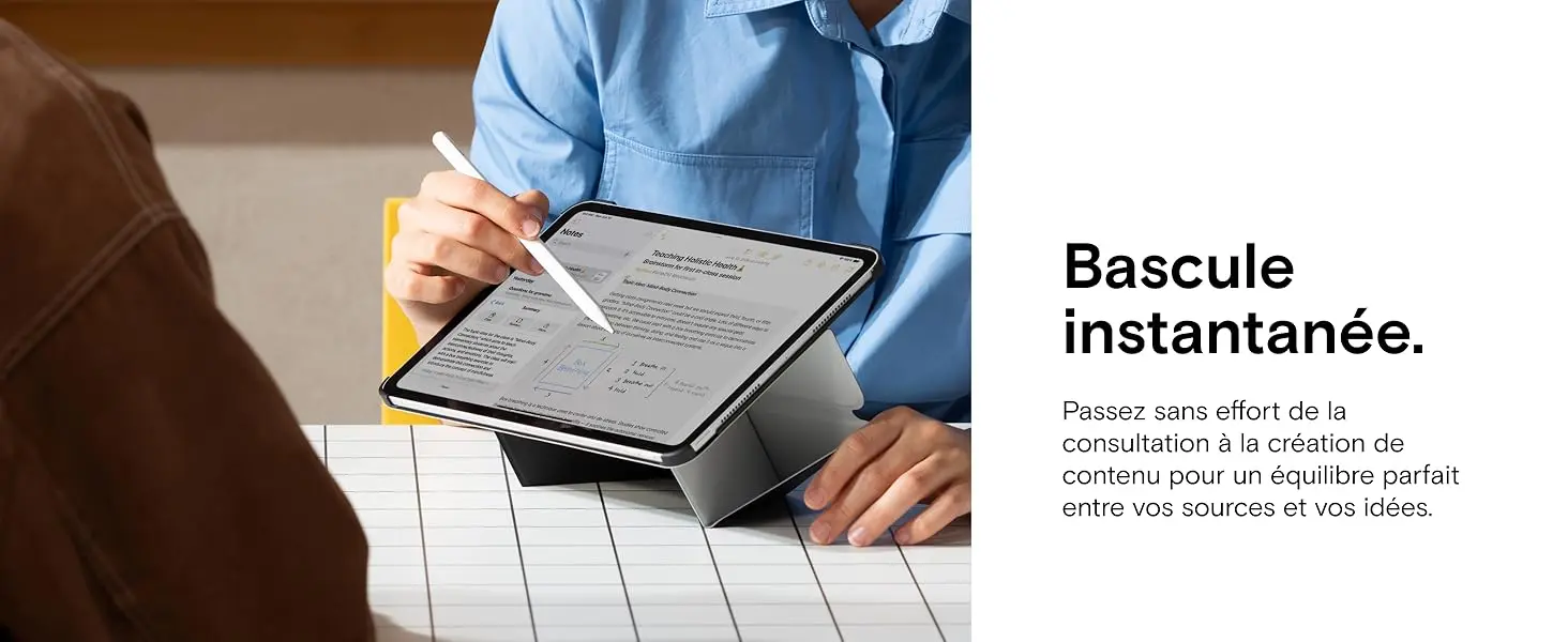 Bascule instantanée de l'étui MOFT Dynamic Folio permettant de passer sans effort de la consultation à la création de contenu écrit pour un équilibre parfait entre vos sources et vos idées.
