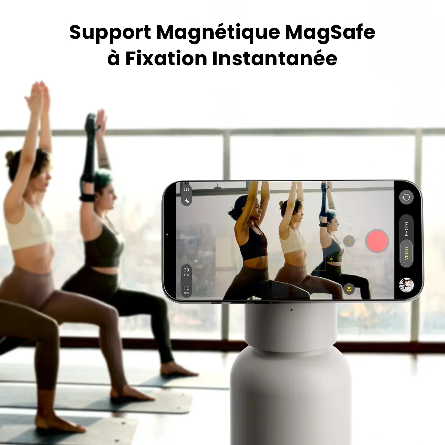 Gourde MOMAX 1-Vibe Bottle avec support de téléphone MagSafe intégré