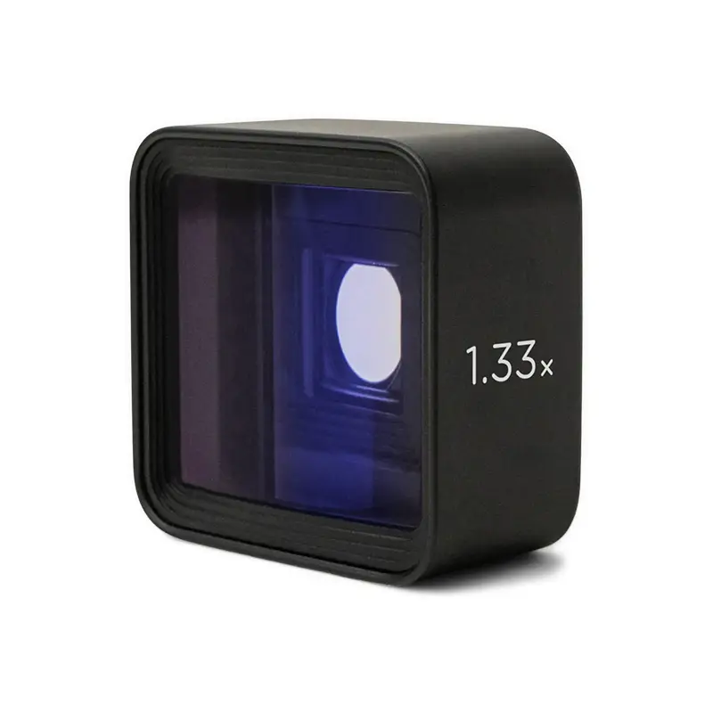 Objectif MOMENT Anamorphique 1.33x T-Series | Format Cinéma 2.40:1 - Flare Bleu