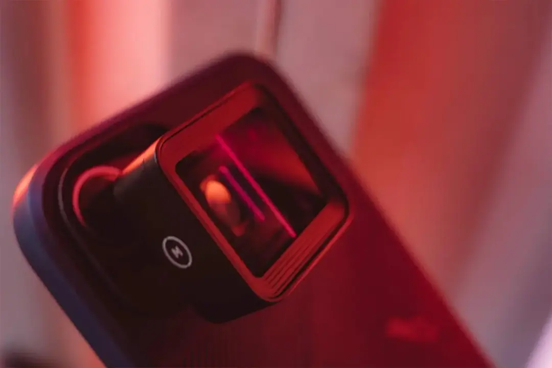 Objectif MOMENT Anamorphique 1.55x T-Series | Format Cinéma 2.40:1