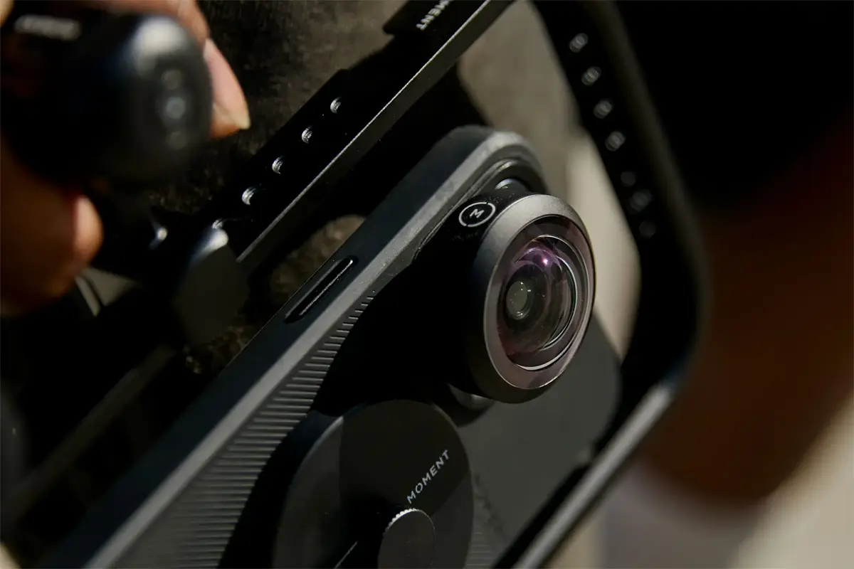 Coque MagSafe MOMENT Camera Case pour iPhone 16 Pro