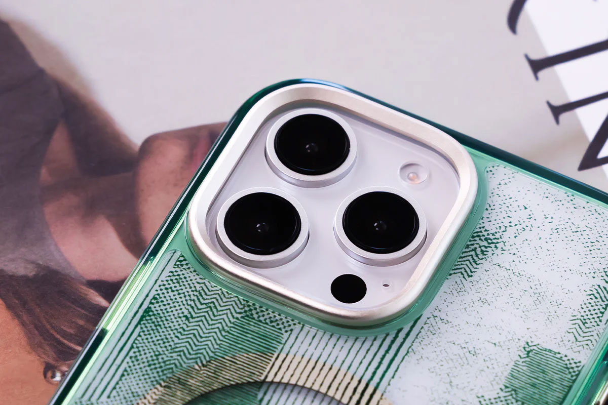 Coque MagSafe MOSHI iGlaze pour iPhone 16 Pro