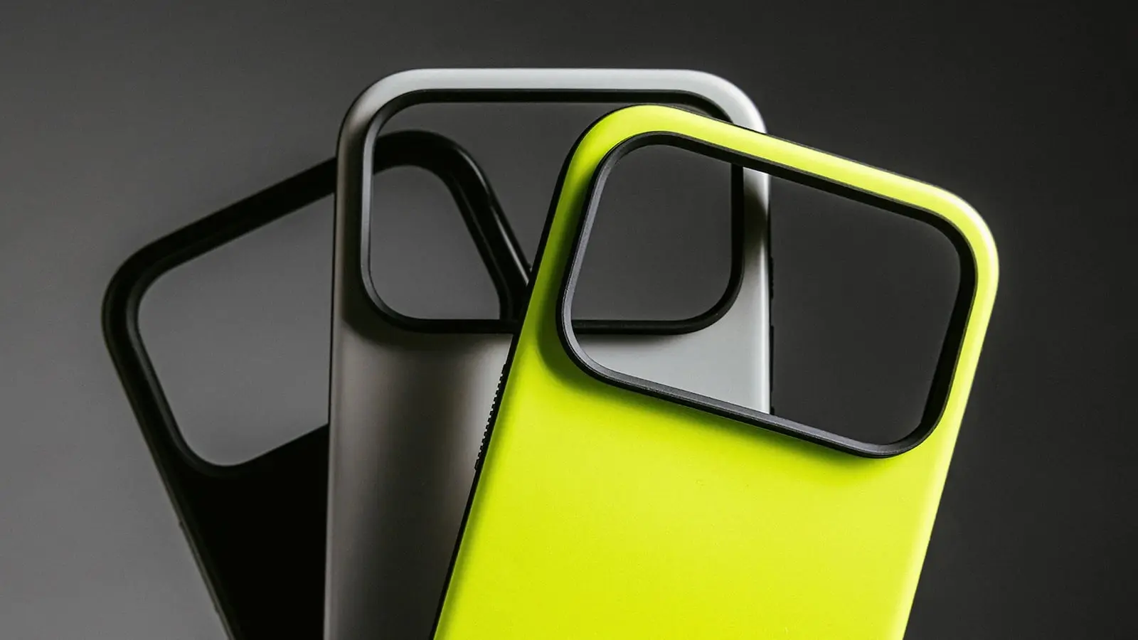 Collection NOMAD : Coques iPhone, bracelets Apple Watch, étuis iPad, AirPods et solutions de charge premium