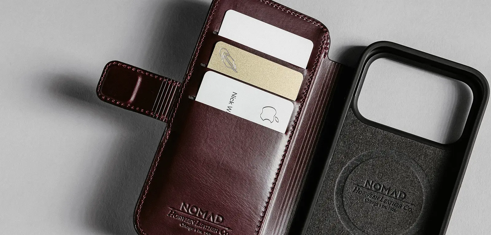 Étui Portefeuille MagSafe NOMAD Modern Leather Folio en Cuir Horween pour iPhone 17 Pro - Coloris Bordeaux