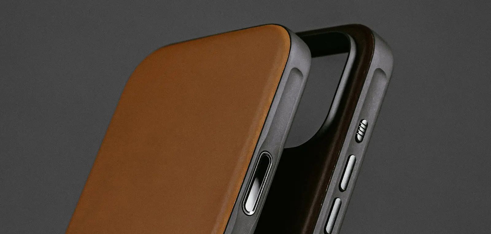 Coque MagSafe NOMAD Modern Leather Case pour iPhone 17 Pro Max - Coloris Camel