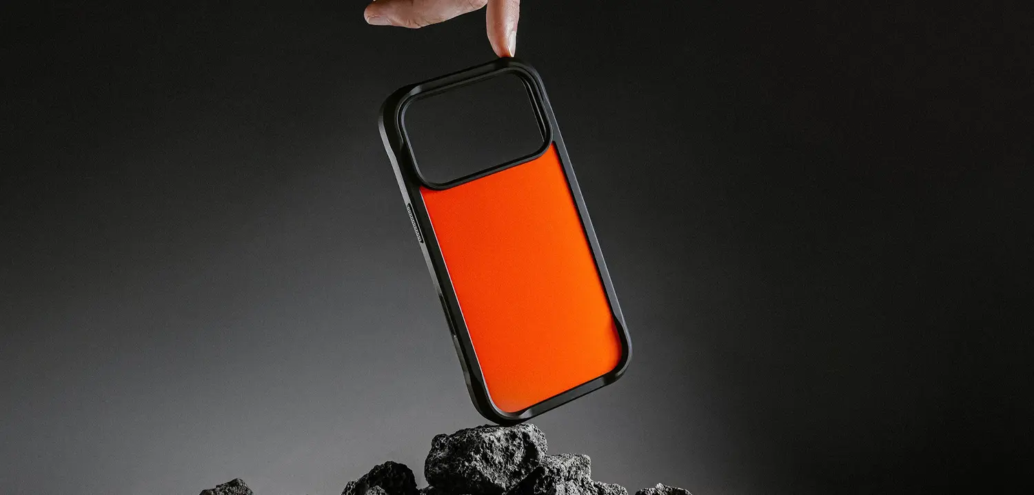 Nomad Rugged Ultra Orange pour iPhone 17 Pro Max - Design et Finition soignés