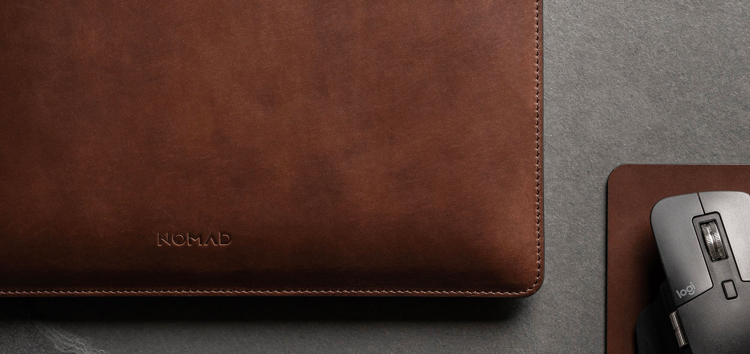 Housse NOMAD Leather Sleeve en Cuir Véritable HORWEEN® pour MacBook Pro & MacBook Air 13'
