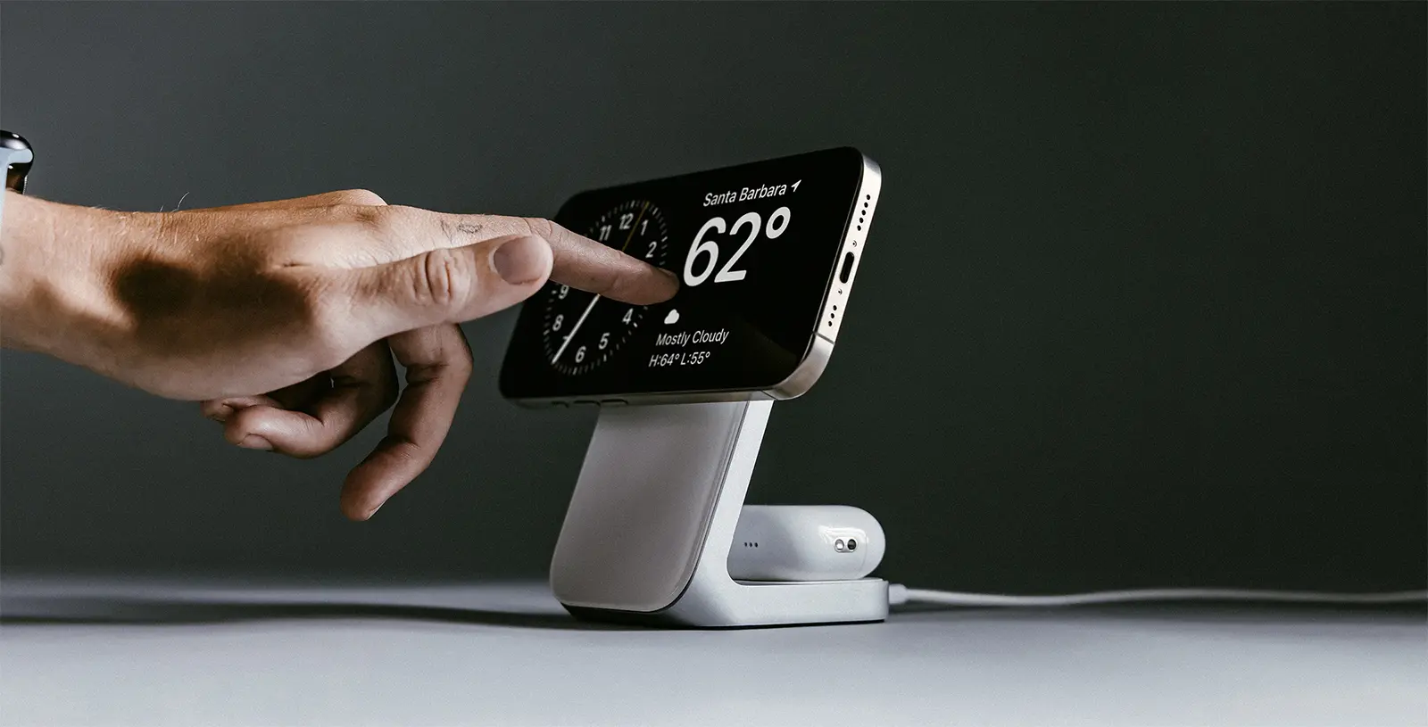 Station Induction MagSafe NOMAD Stand One V4 Blanc