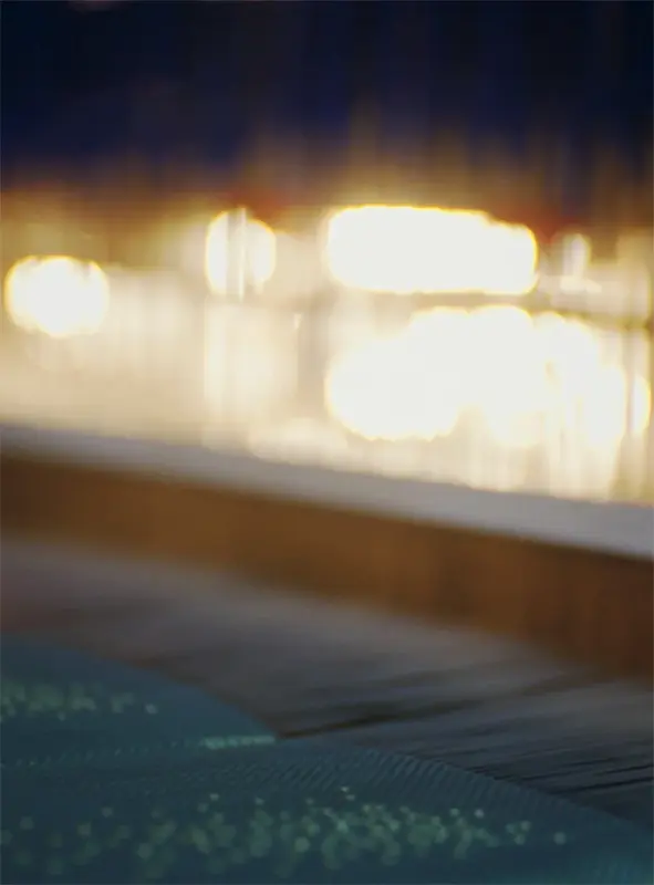 Coque MagSafe PITAKA Glints of Gold Lucid Blue Ultra Slim pour iPhone 17 Pro Max