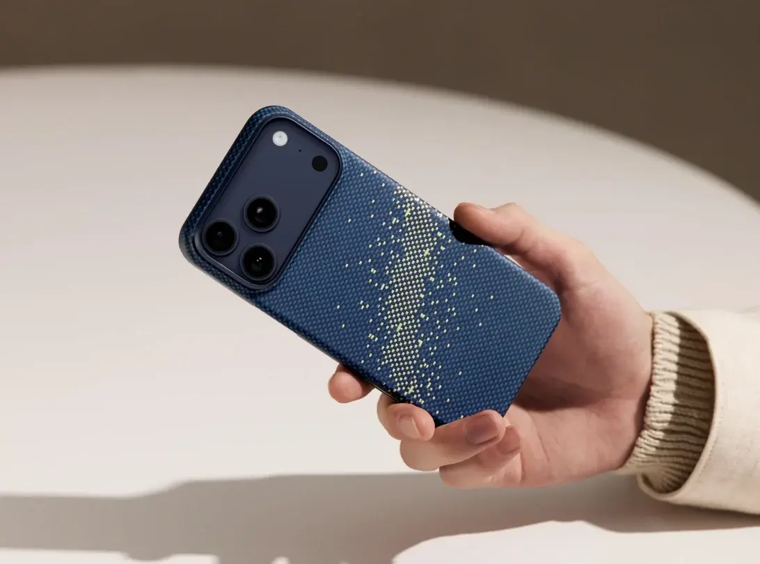 Coque MagSafe PITAKA Milky Way Galaxy Ultra-Slim pour iPhone 17 Pro Max - Prise en main agréable