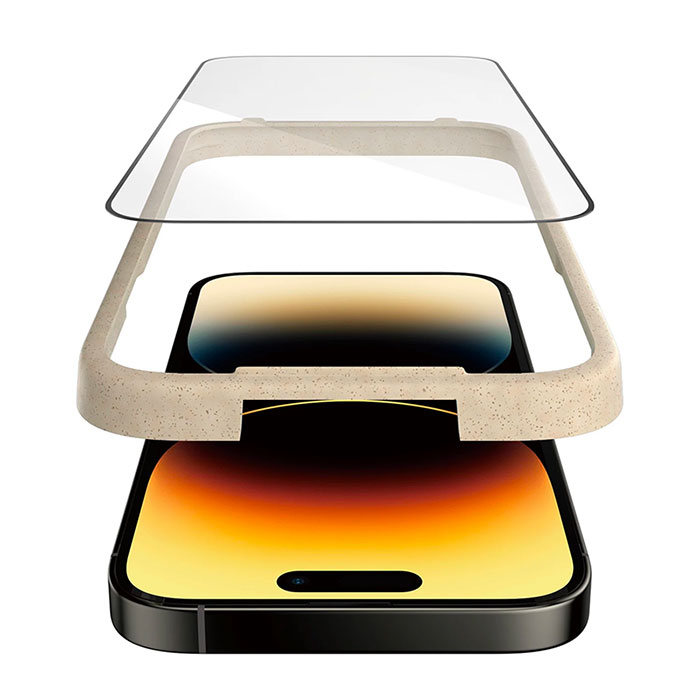 Protégez votre iPhone des aléas de la vie quotidienne avec la protection d'écran en verre trempé PanzerGlass™ Ultra-Wide Fit pour iPhone 14 Pro