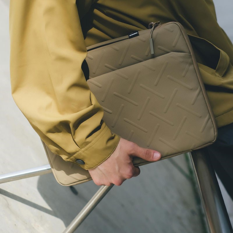 Sacoche Déperlante SKINARMA Juno pour Ordinateur Portable jusqu'à 14 Pouces