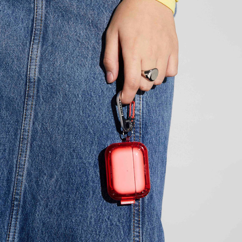 Étui SKINARMA Saido avec Mousqueton Métal pour AirPods Pro 2