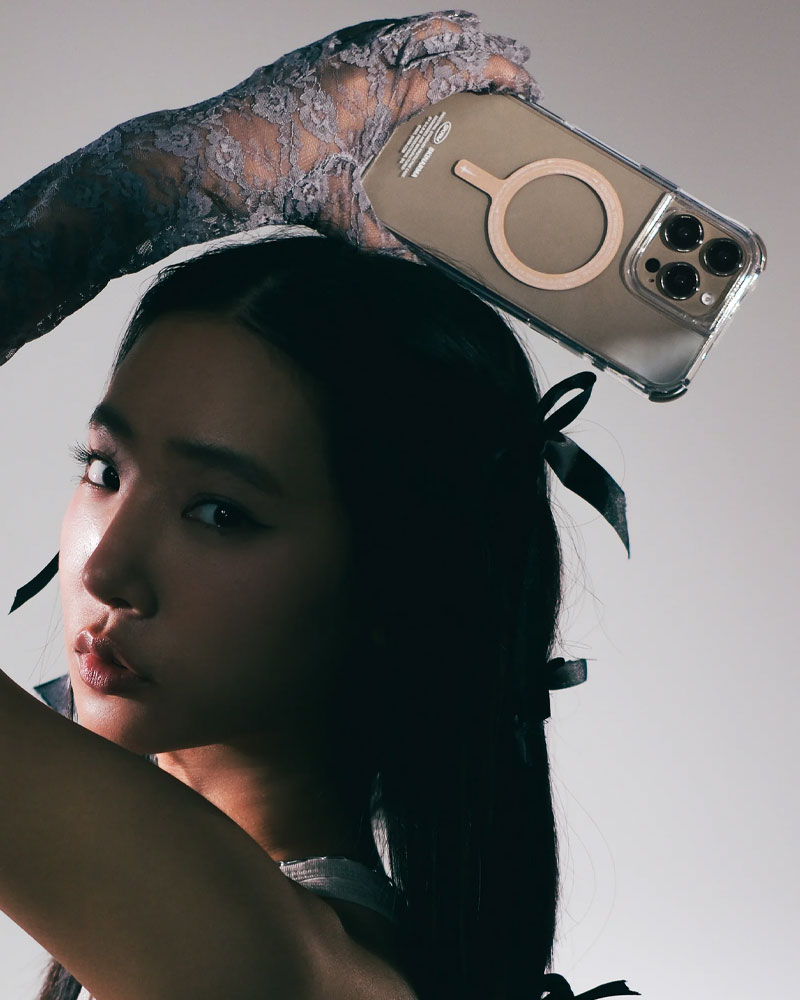 Coque MagSafe SKINARMA Saido Mag-Charge pour iPhone 16 Pro Max