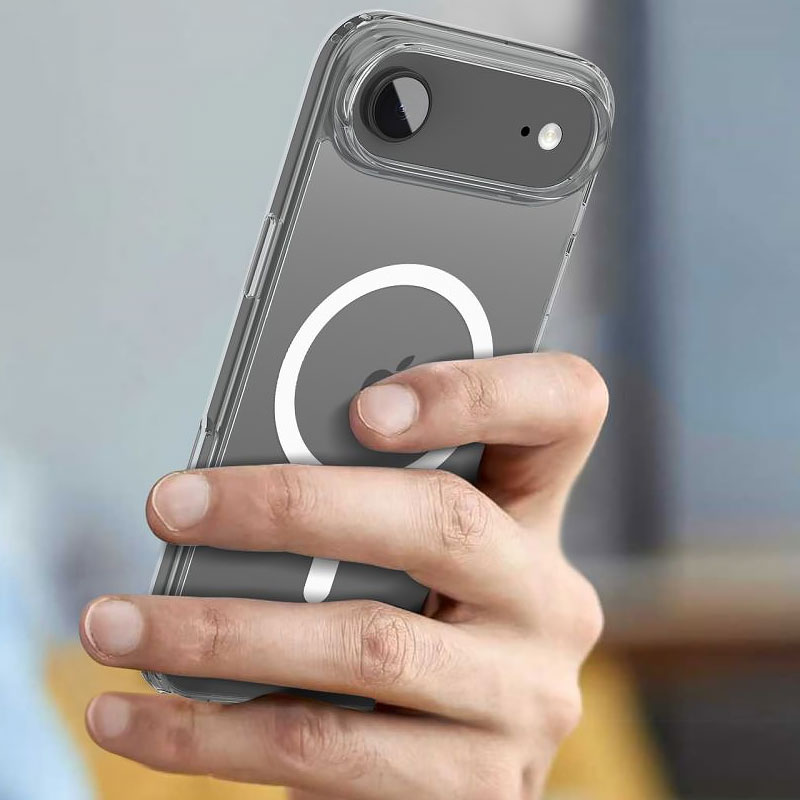 Coque iPhone Air Tech-Protect FlexAir Hybrid transparente en main