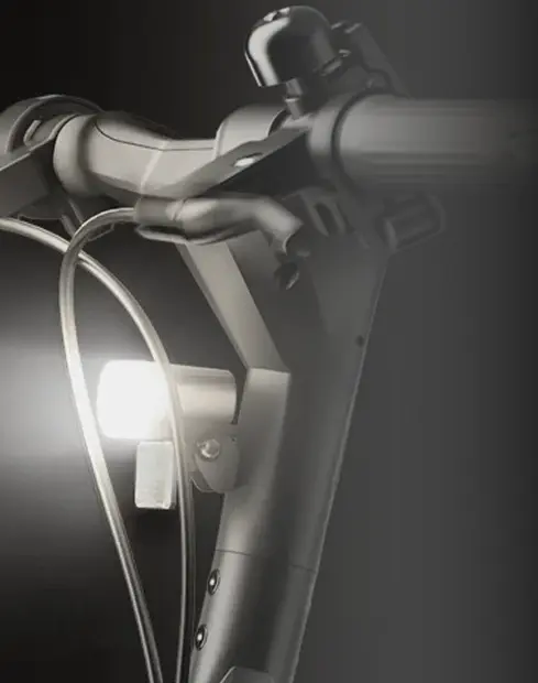 Phares de voiture à luminosité automatique sur la trottinette NAVEE ST3 Pro