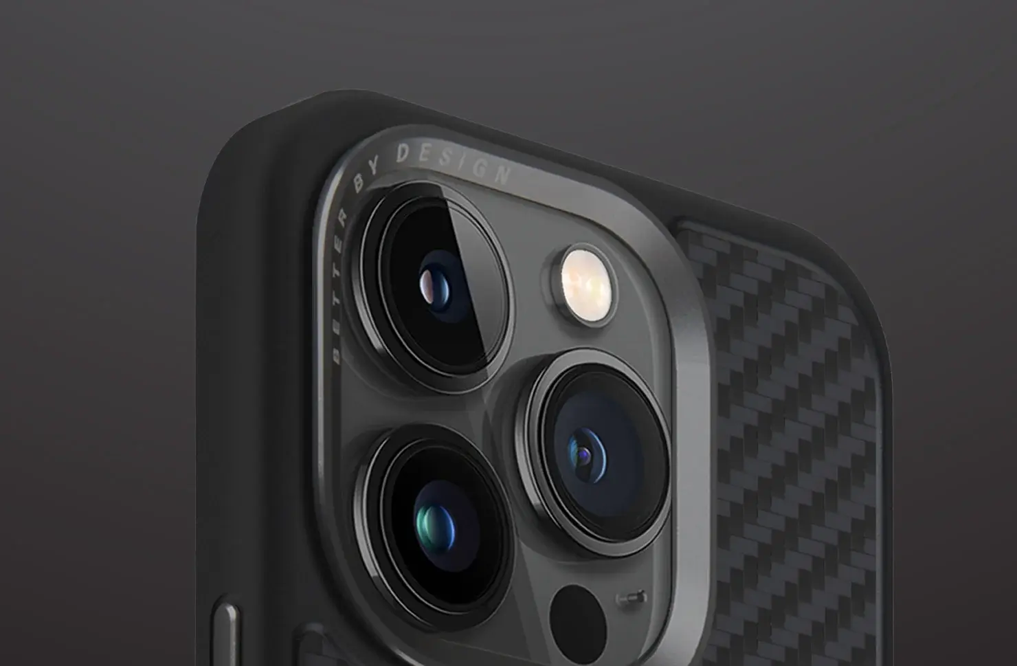 Coque MagSafe UNIQ Keva MagClick™ en Fibre d'Aramide pour iPhone 15 Pro