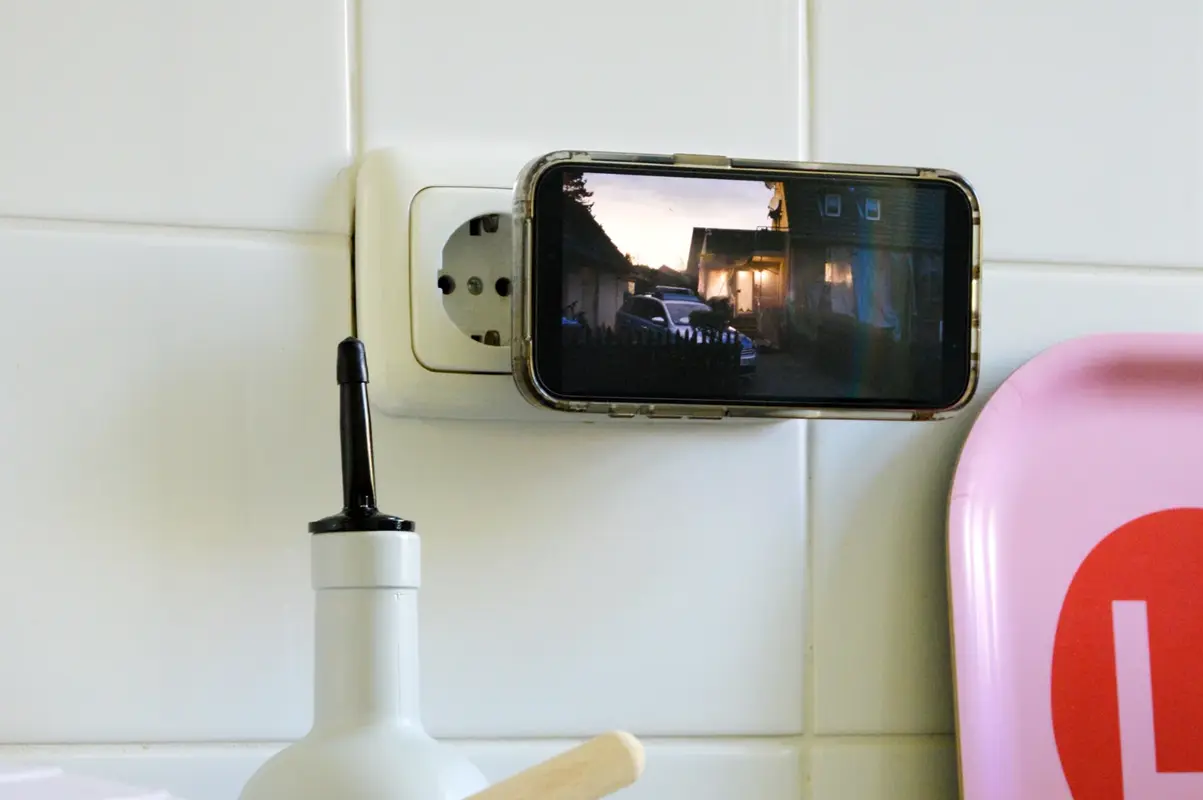 Chargeur Secteur 2-en-1 ZENS Wireless Adapter EU Plug en salle de bain