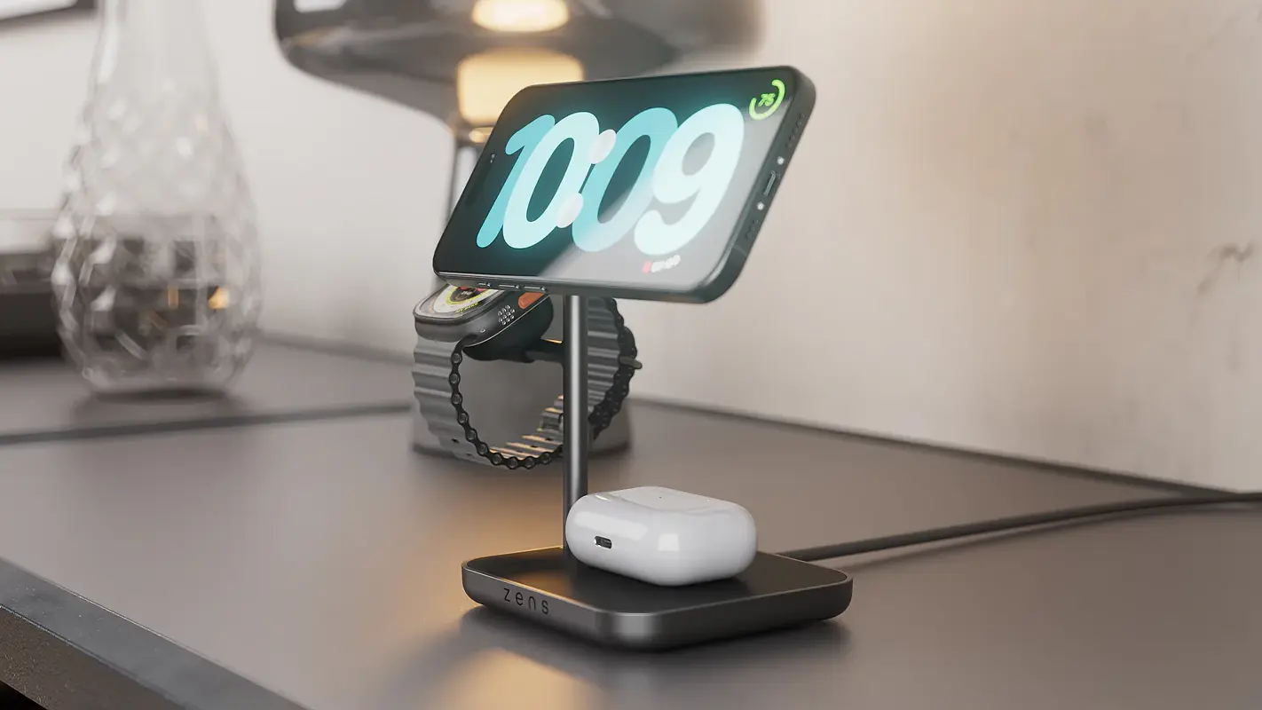 Chargeur Induction MagSafe ZENS Office Pro 3 avec iPhone en charge dans salon d'intérieur